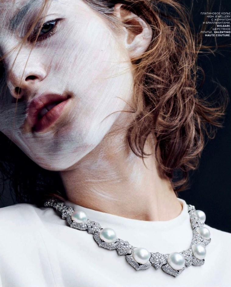 Vogue-Russia-September-2014-Valery-Kaufman-Hasse-Nielsen-3