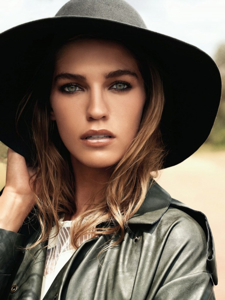 Vogue-Mexico-November-2014-Samantha-Gradoville-Alexander-Neumann-4