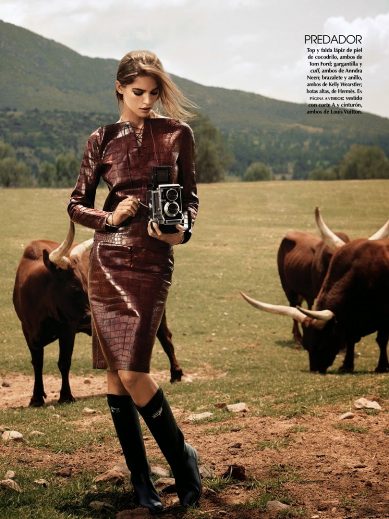 Vogue-Mexico-November-2014-Samantha-Gradoville-Alexander-Neumann-5