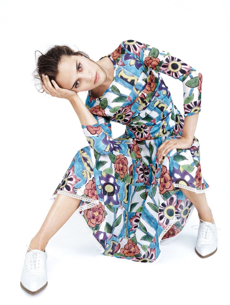 Vogue-UK-February-2015-Alicia-Vikander-Scott-Trindle-1