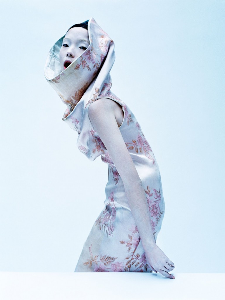 Vogue-UK-March-2015-Sam-McKnight-Tim-Walker-Aya-Jones-Xiao-Wen-Ju-Harleth-Kuusik-Yumi-Lambert-Nastya-Sten-6