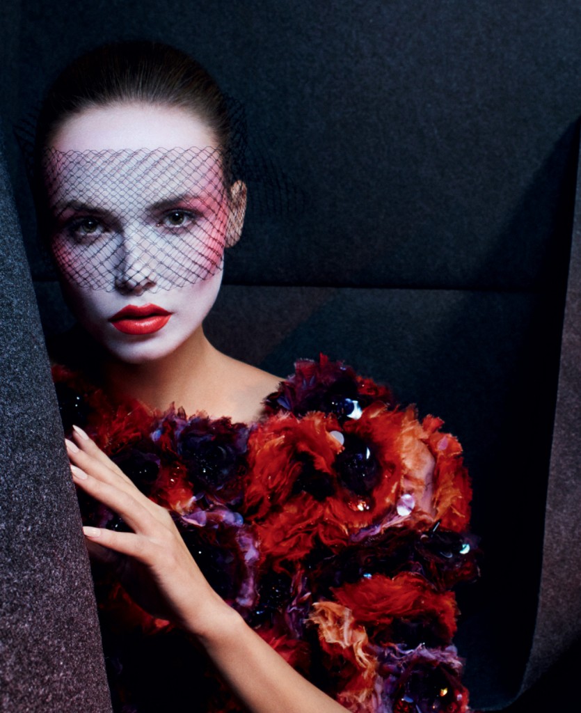 Vogue-Russia-April-2015-Tyron-Machhausen-Natasha-Poly-Txema-Yeste-5