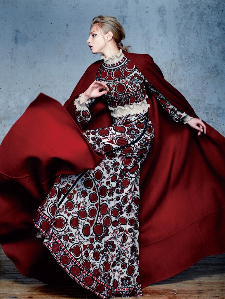 Vogue-China-April-2015-David-Bellemere-Anna-Selezneva-Tatsu-Yamanaka-3