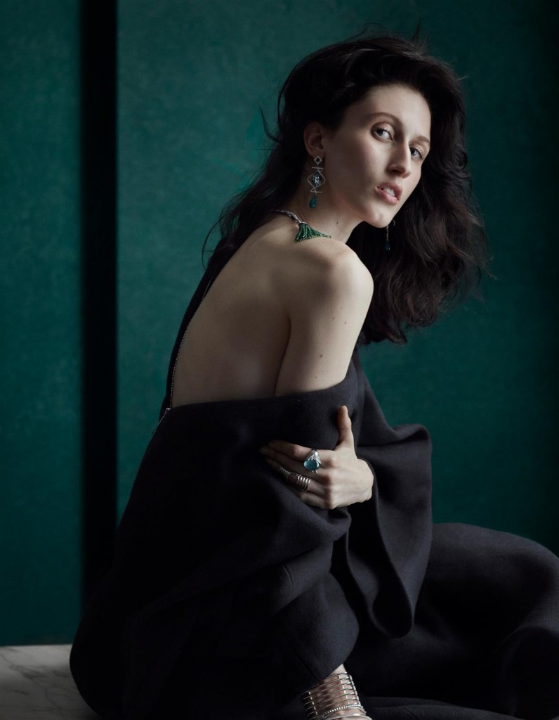 Julia-Hetta-British-Vogue-July-2015-Anna-Cleveland-Bhumika-Arora-Quentin-Jones-1