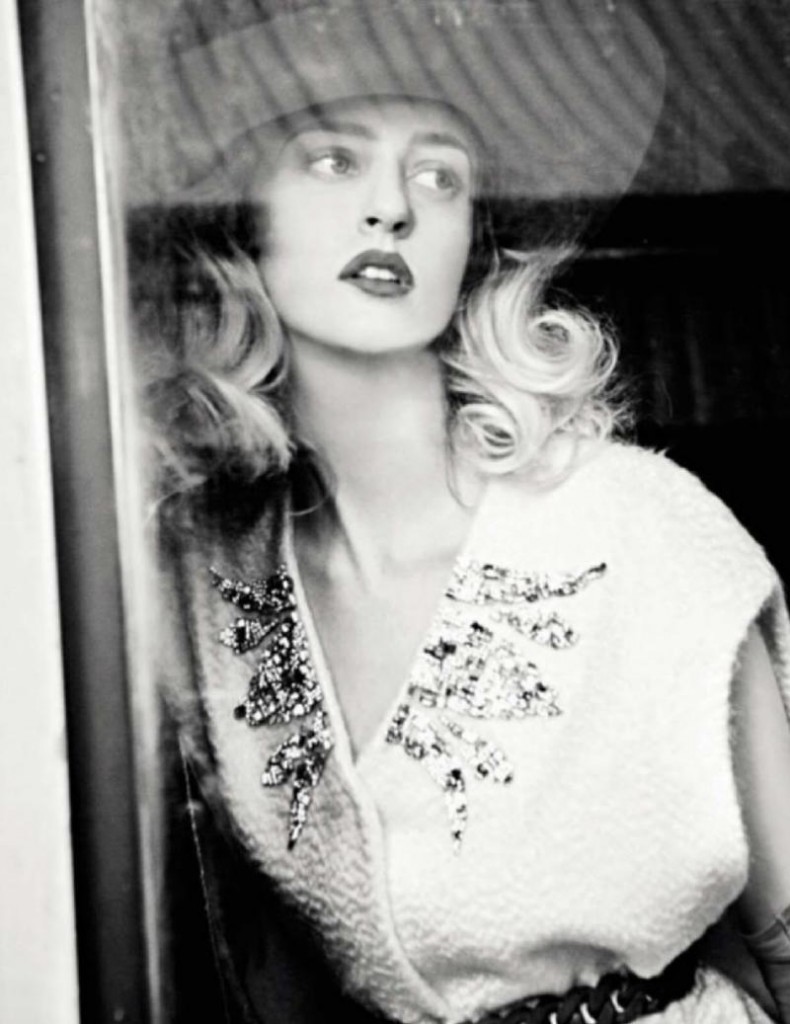 Ellen-Von-Unwerth-Anastacia-Ivanova-Frances-Coombe-Vogue-Italia-September-2015-1