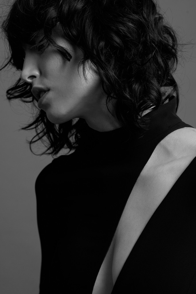 Alexander-Neumann-Lorelle-Rayner-Vogue-Taiwan-December-2015-5