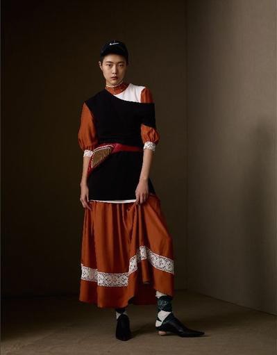 Kiki-Xue-He-Cong-Sohyun-Jung-Zhenya-Migovych-Vogue-China-January-2018-3