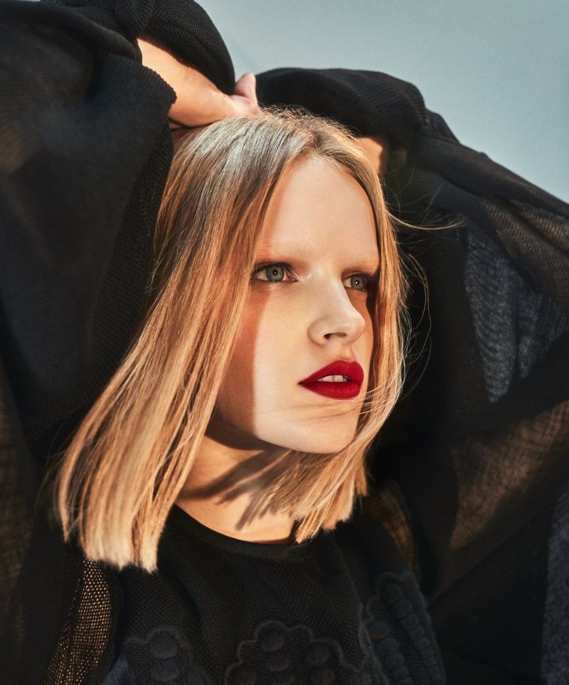 Emma-Tempest-Hannah-Motler-Vogue-China-April-2020-3