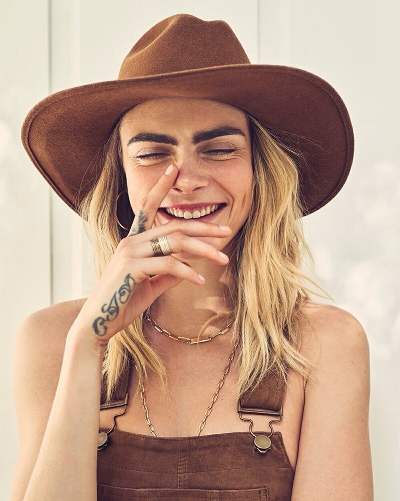 Cara-Delevingne-by-Beau-Grealy-for-Variety-Magazine-3