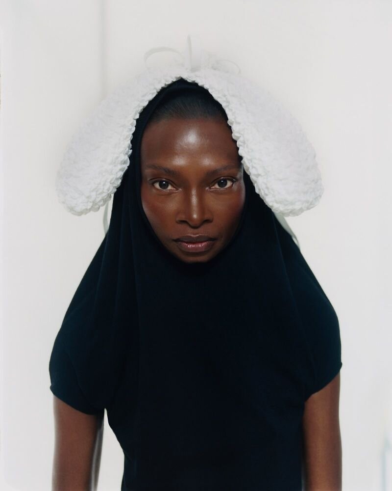 Debra Shaw by Andrew Nuding in Revue Magazine 10 AW 2020-1