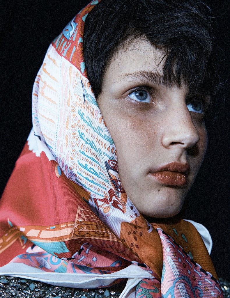 Fashion editorial East is East by photographer duo Van Mossevelde + N for D La Repubblica-3