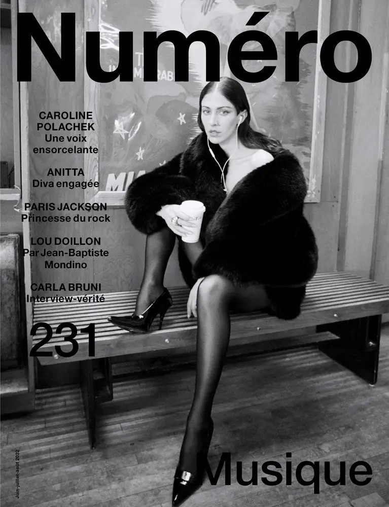 Numéro 231 cover with Caroline Polachek photographed by Cameron McCool