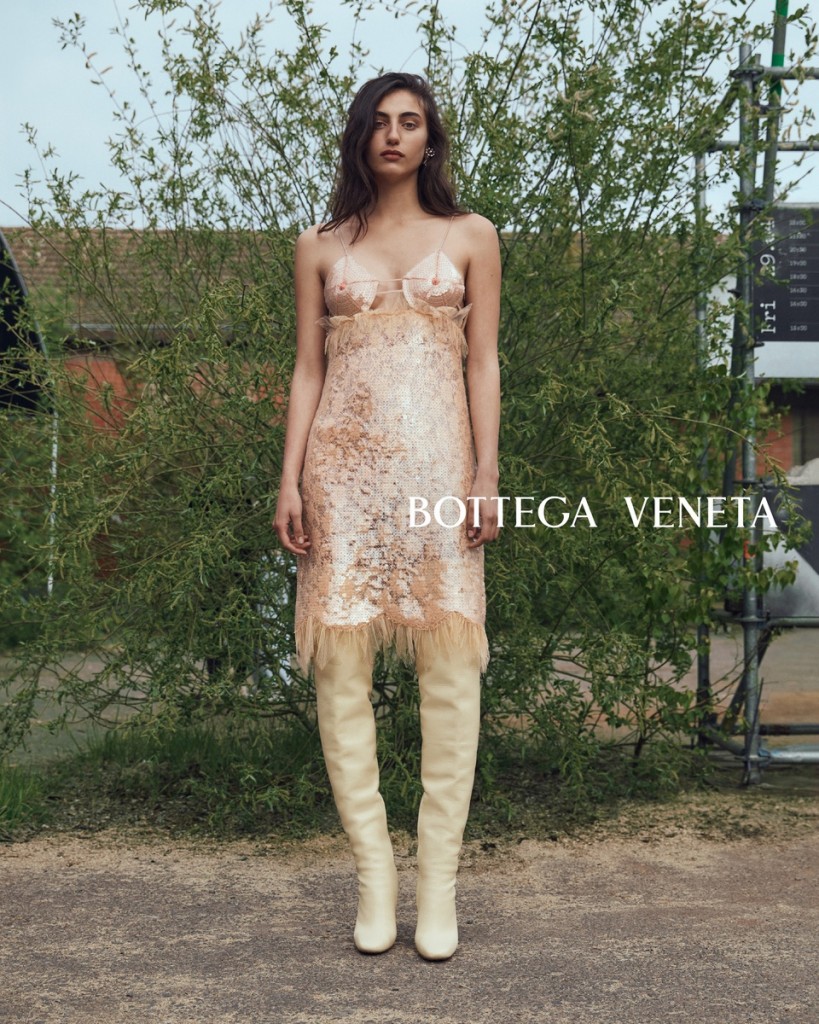 Bottega Veneta Winter 22 campaign by Photographers Louise & Maria Thornfeldt-5