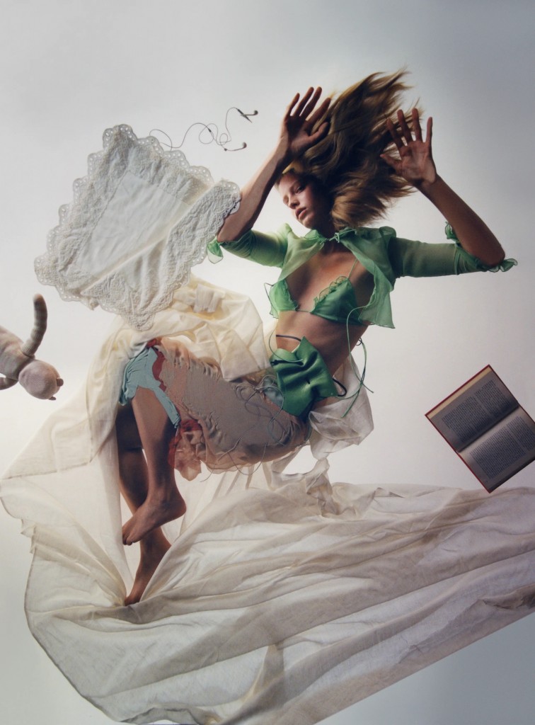 Fashion editorial Sleeping Abby for Vogue Italia by photographer Dario Catellani-1