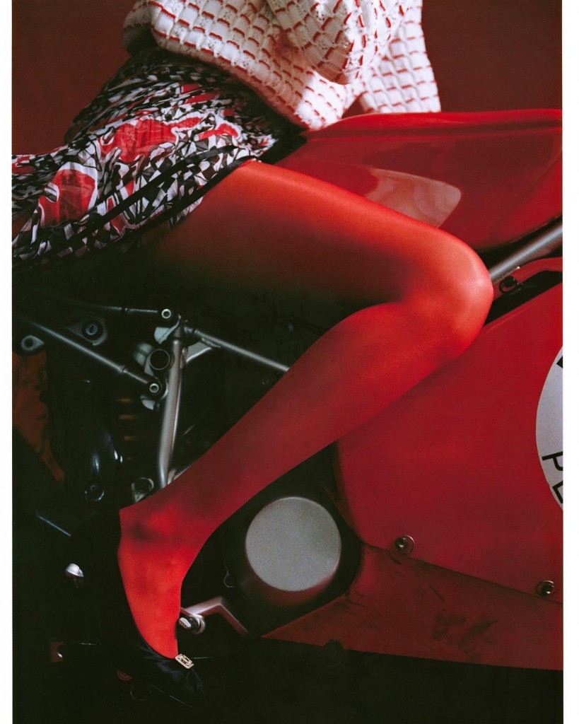 Fashion editorial »Motomami« for Vogue Mexico by photographer Hans Neumann-2