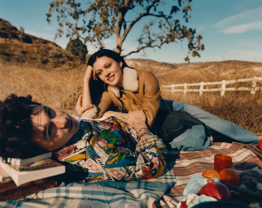 Editorial »Just One Thing« for American Vogue shot by Dan Martensen-1 Editorial »Just One Thing« for American Vogue shot by Dan Martensen-1