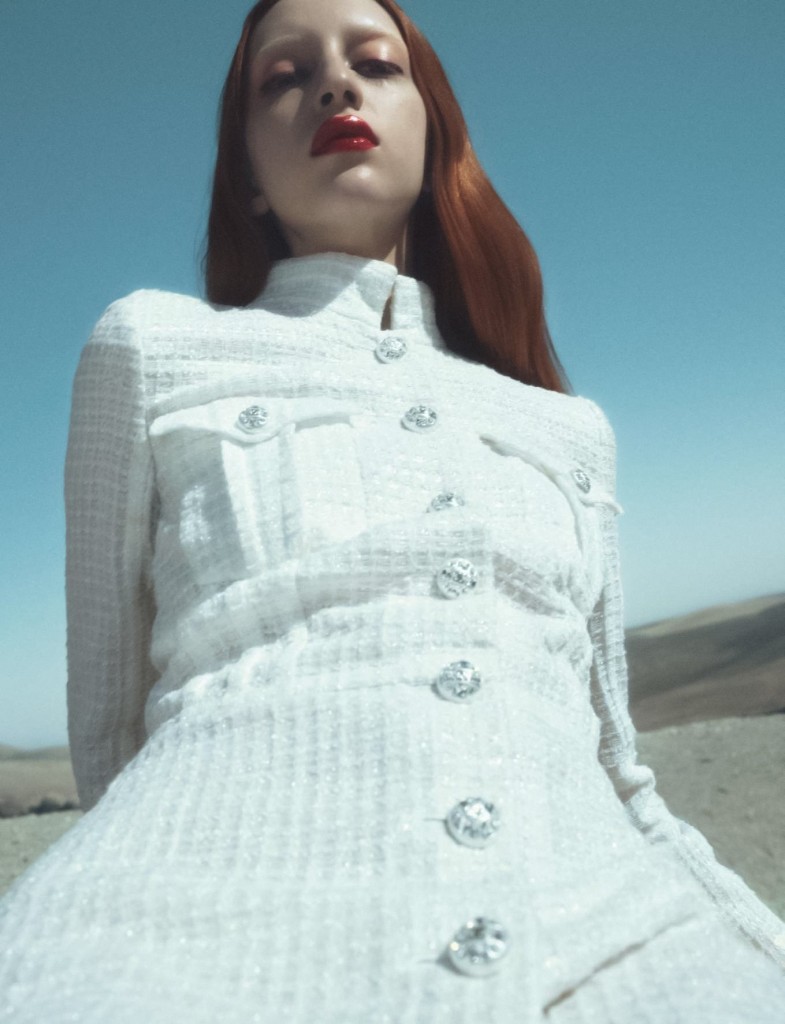 Fashion editorial »Extase« photographed by Yulia Gorbachenko for Numéro France-1