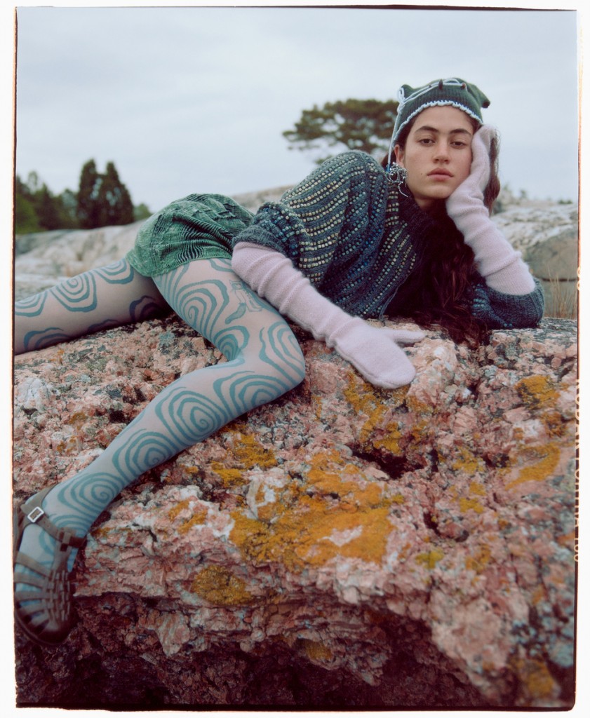 Editorial »Chameleonism« for Combo Magazine by photographer Pauline Suzor-6
