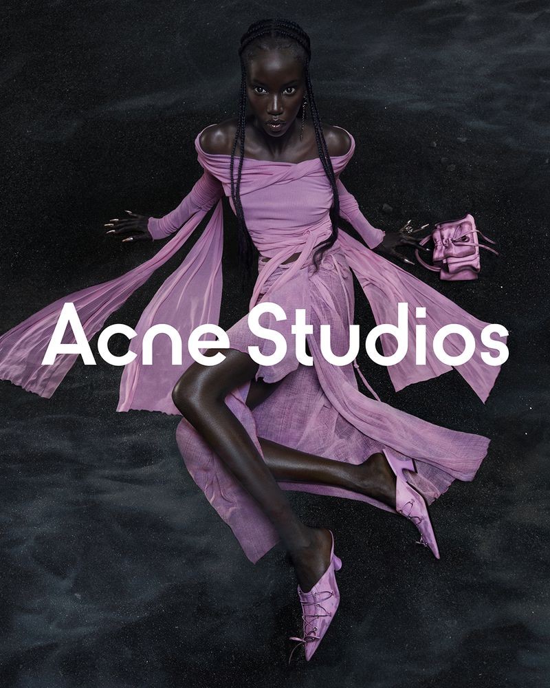 Acne Studios F:W 2023 Campaign photographed by Carlijn Jacobs-1