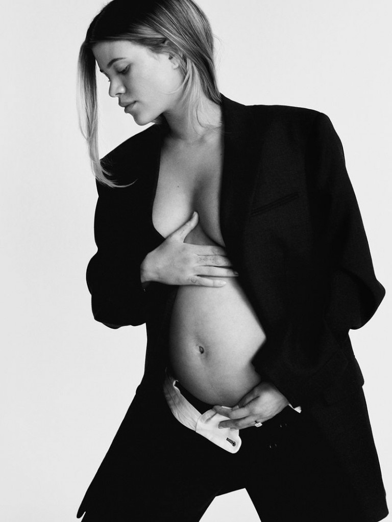 Yulia Gorbachenko shot Sofia Richie Grainge for American Vogue-1