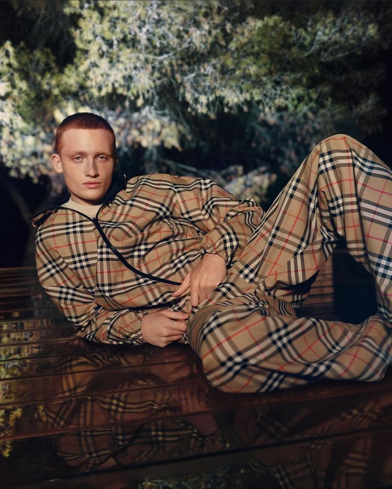 Photographer Harley Weir shot the Burberry Summer 2024 Campaign-5