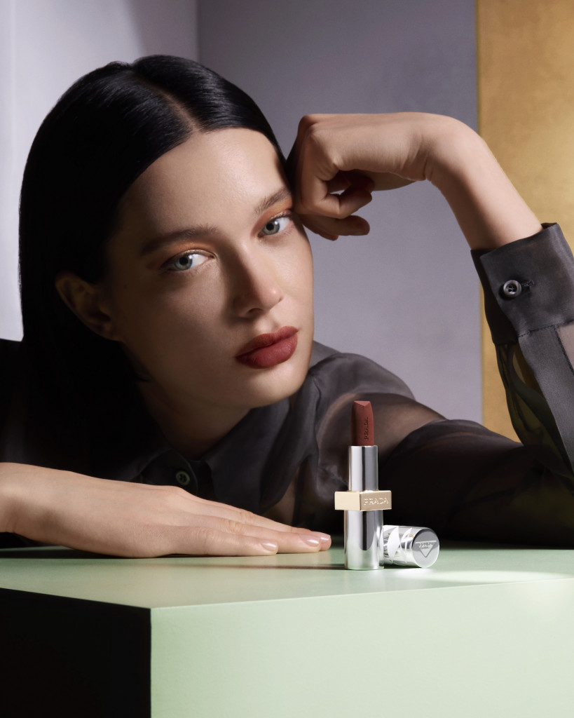 prada-fashion-featured-holiday-season-campaign-beauty-2024-per-appelgren-berlin-paris-05