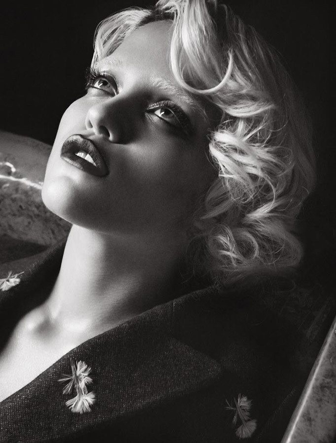 Sky-Ferreira-Tom-Munro-Photographer-Patti-Wilson-Stylist-Ward-Stegerhoek-Hair-Stylist-Vogue Sky-Ferreira-Tom-Munro-Photographer-Patti-Wilson-Stylist-Ward-Stegerhoek-Hair-Stylist-Vogue